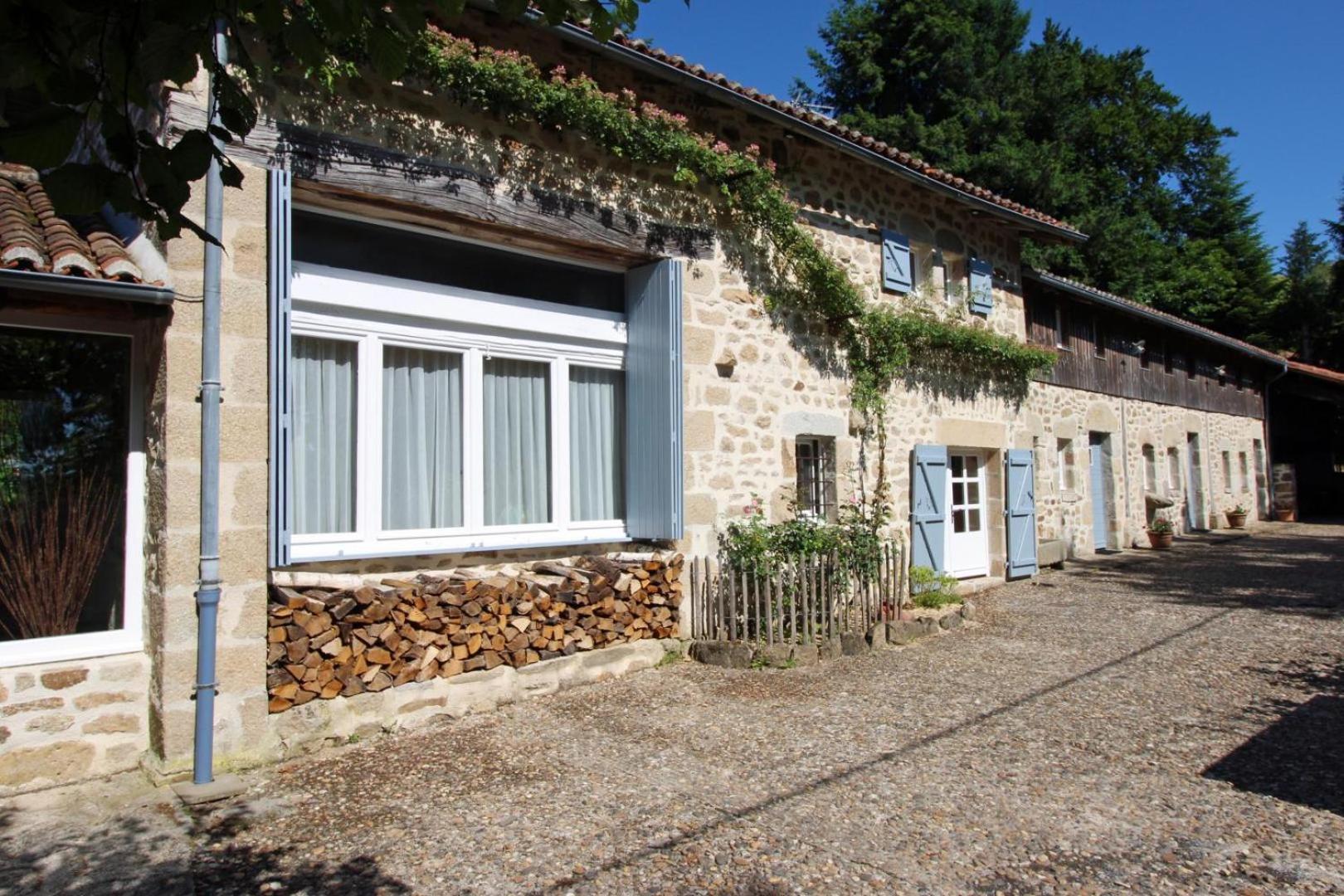 La Grande Foret Saint-Jouvent Экстерьер фото